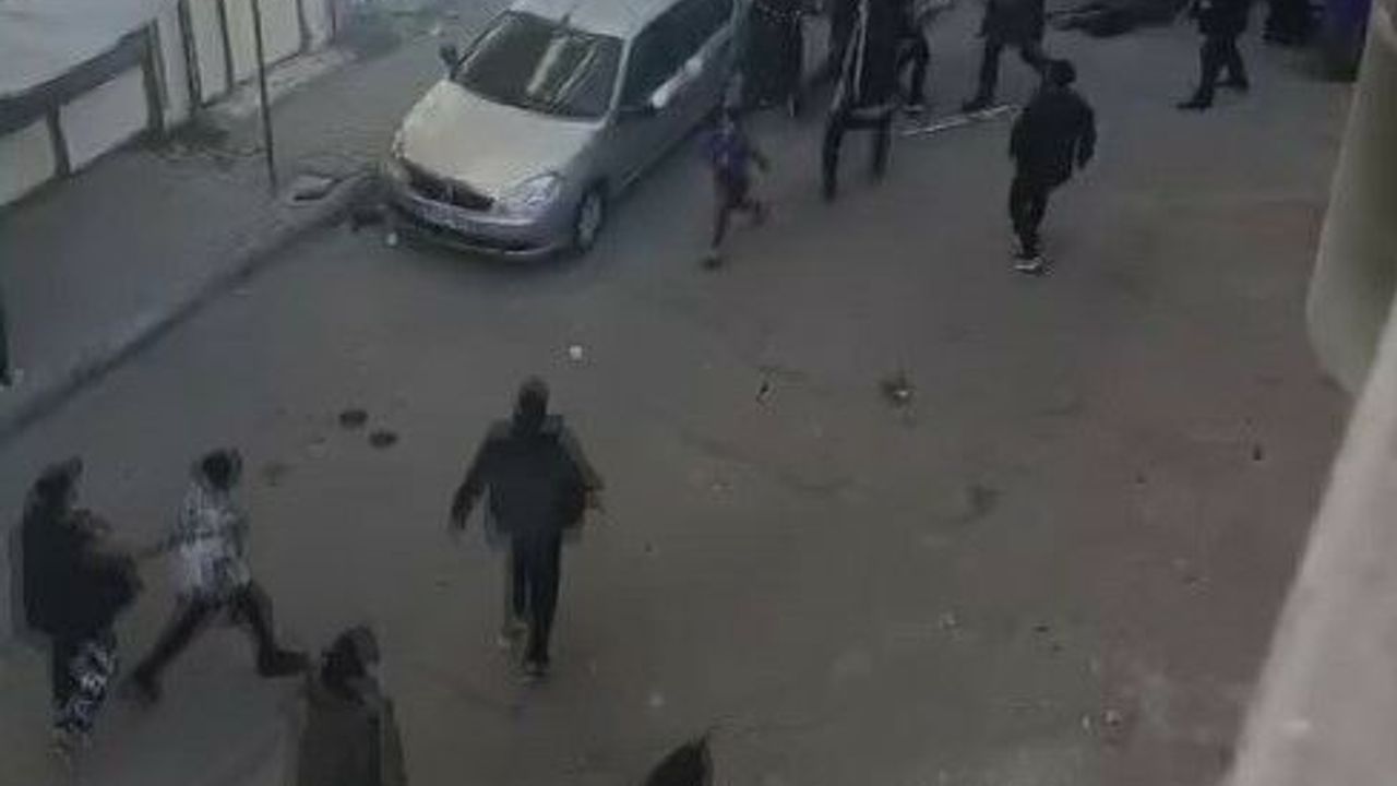 Gaziantep’te husumetli aileler arasında silahlı kavga: 1’i çocuk 2 ağır yaralı