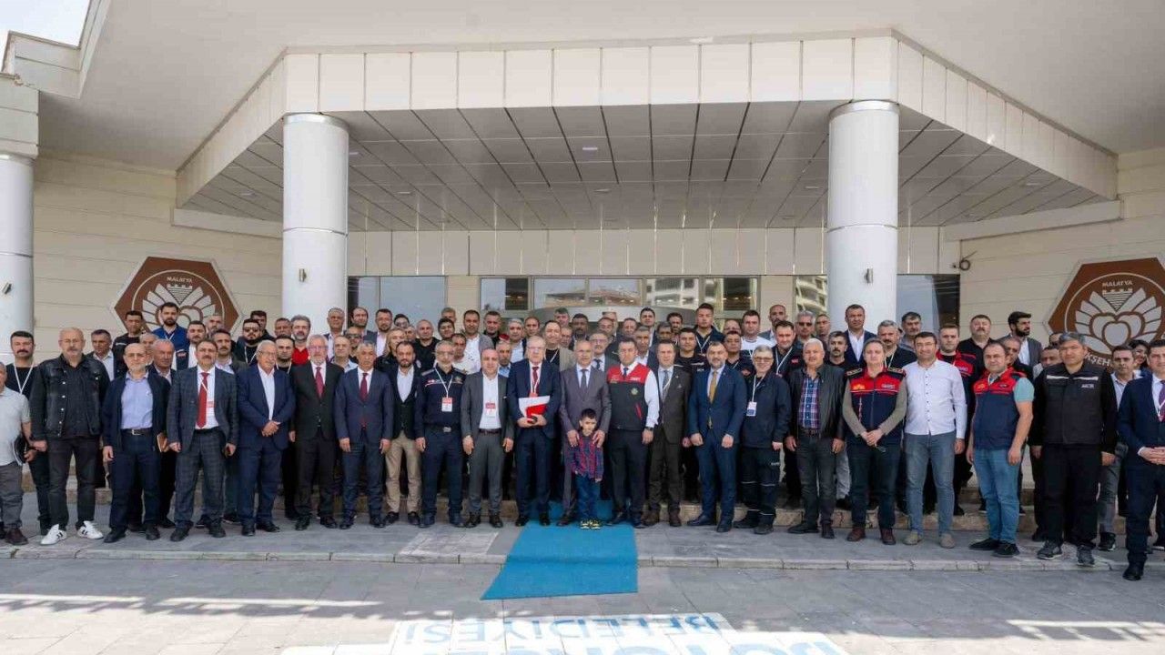 81 ilin itfaiyecileri Malatya’da toplandı