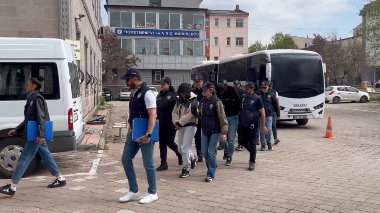 Ağrı merkezli yasa dışı bahis operasyonu: 5 ilde 20 gözaltı
