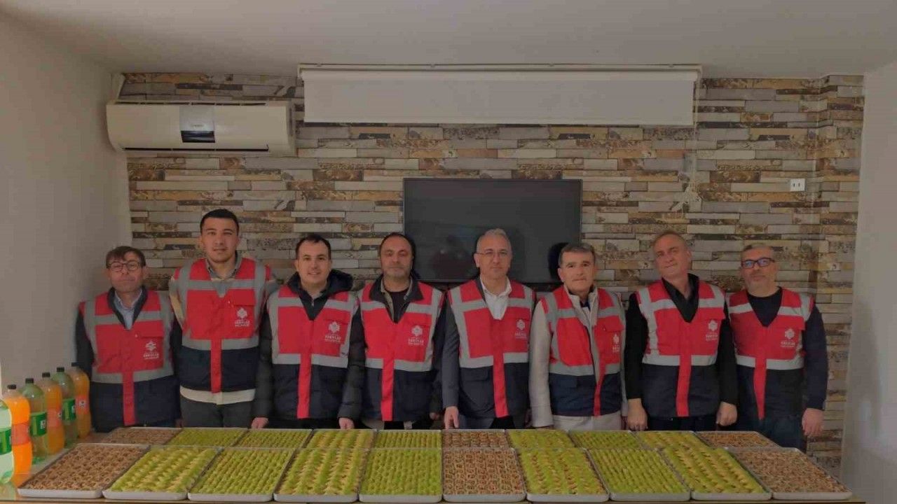 Balıkesir’de 500 mahkûma tatlı dağıtıldı