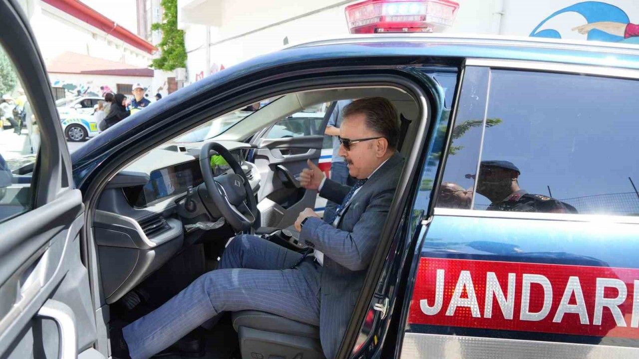 Edremit’te TOGG, Jandarma’nın hizmetine girdi