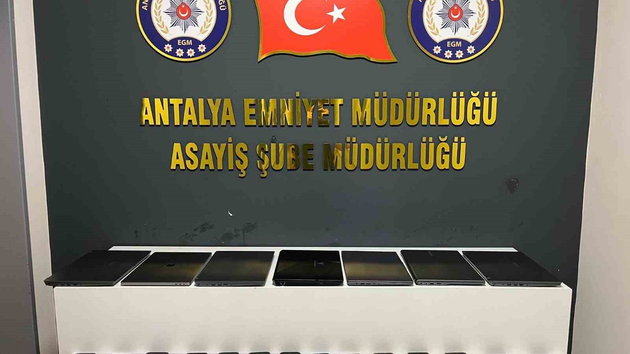 Filodan kiraladıkları araçları internet üzerinden satarak dolandırıcılık yapan 10 şüpheli yakalandı