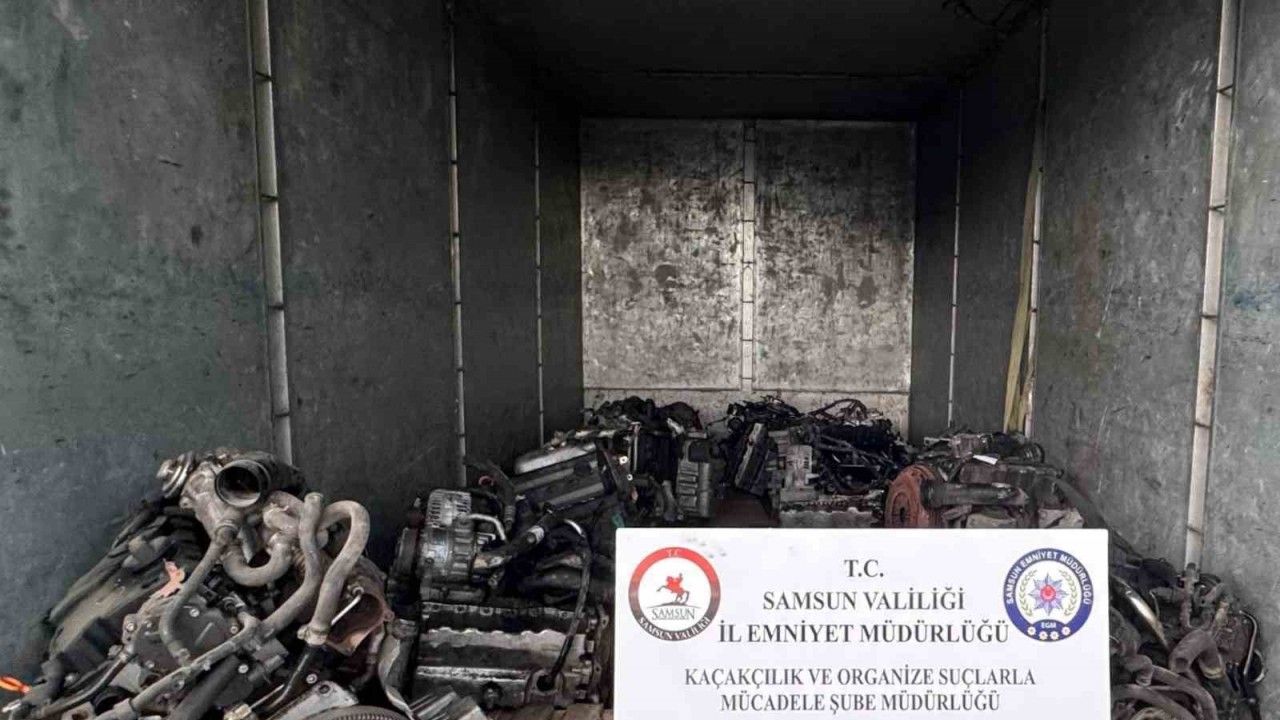 Samsun’da 13 adet gümrük kaçağı lüks araç motoru ele geçirildi