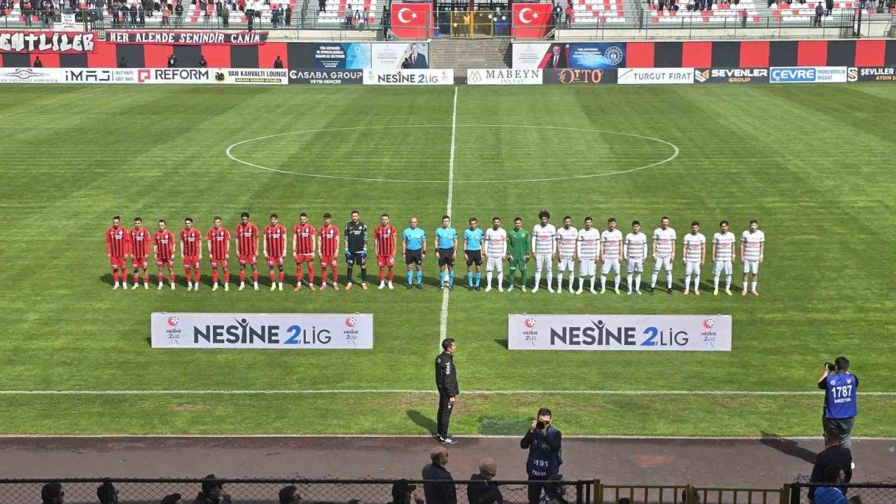 TFF 2. Lig: Vanspor FK: 4 - Karaman FK: 1