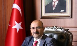 Balıkesir Valisi Ustaoğlu: ‘1 Mayıs Emek ve Dayanışma Günü kutlu olsun’