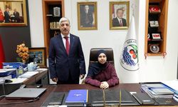 Başkan Ömeroğlu koltuğunu Rubeyda’ya emanet etti