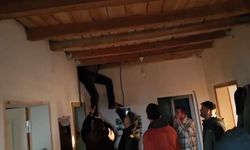 Çatıya saklanan firari hükümlü jandarmanın film gibi operasyonu ile yakalandı