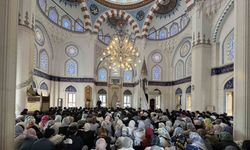 Japonya’da 350 lise öğrencisi İslam’ı öğrenmek için Tokyo Camii’ni ziyaret etti