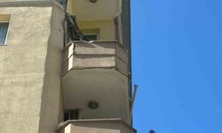 Kadıköy’de balkonu çöken bina mühürlendi