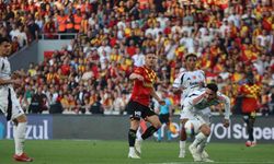 Trendyol Süper Lig: Göztepe: 0 - Beşiktaş: 1 (İlk yarı)