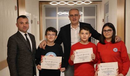 Uluslararası Kanguru Fen sınavlarında CÜ Vakfı Okulları rüzgarı esti