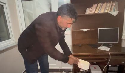 Akyaka’da dereler taştı, ahırları su bastı