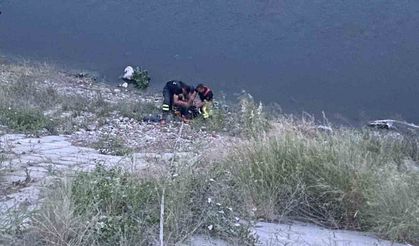 Asi Nehrinde mahsur kalan vatandaşı itfaiye ekipleri kurtardı