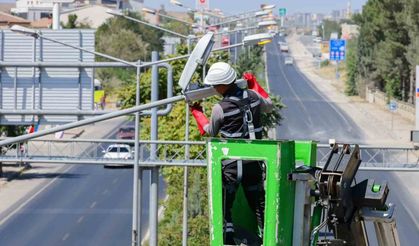 Fırat EDAŞ hizmet kalitesini artırmak için şebeke altyapısında güçlü adımlar atıyor