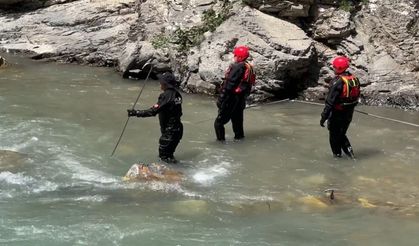 Hakkari’de derede kaybolan 16 yaşındaki İbrahim’i arama çalışmaları devam ediyor