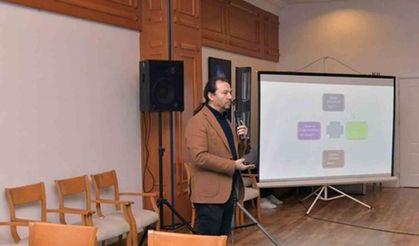 MSKÜ’de seminer dizisi: ‘Eğitim-Öğretim programlarında revizyon süreci’