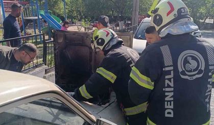 Park halindeki otomobilde çıkan yangını korkuttu