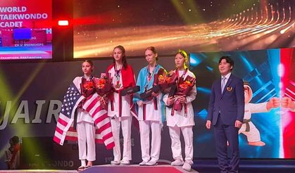 Sena Yılmaz, taekwondoda dünya şampiyonu