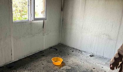 Yıldırım düşen evde yangın çıktı