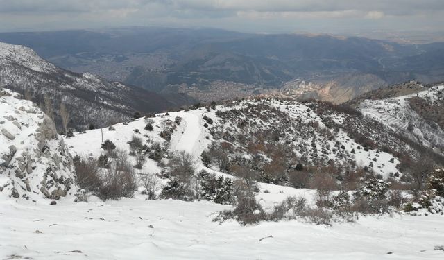 Amasya’da 18 köy yolu ulaşıma kapandı