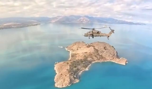 Atak helikopterin kamerasından Van Gölü  ile Akdamar Adası