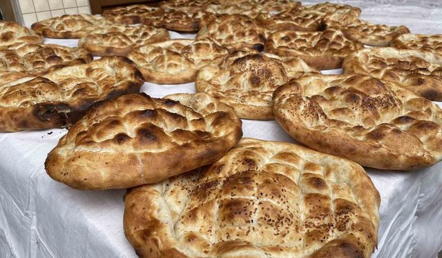 Denizli’de 280 gram Ramazan pidesi 20 liradan satışa sunulacak