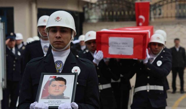Kazada şehit olan polis memuru memleketine uğurlandı