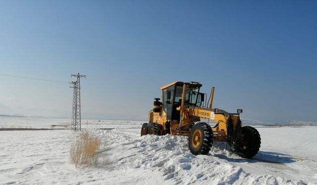 Van’da 235 yerleşim yerinin yolu ulaşıma kapandı