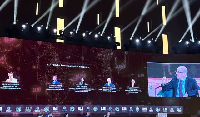 Bakan Şimşek: "Enflasyonda Düşüş Devam Edecek, Sağlam Politikalara Devam"