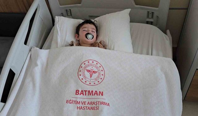 9 aylık bebek önce "Heimlich Manevrası" sonra ameliyatla hayata tutundu