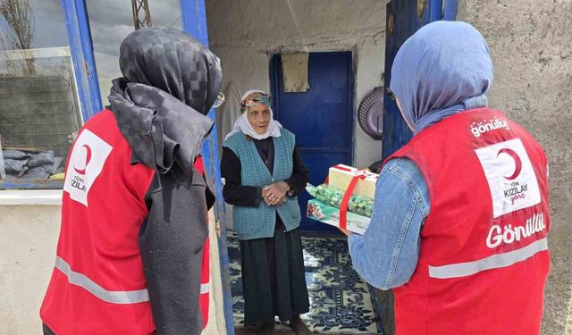 Ağrı Kızılay, Ramazan ayı boyunca 3200 kişiye günlük sıcak yemek dağıttı