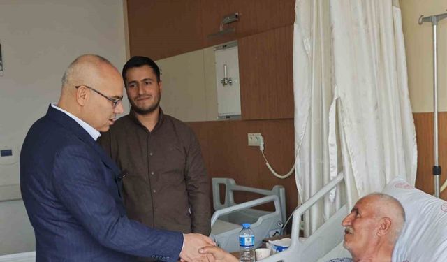 Ağrı Valisi Koç bayram ziyaretlerini gerçekleştirdi