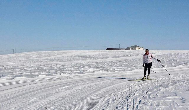 Ağrı’nın kadın sporcuları pistlerde zirveye tırmanıyor