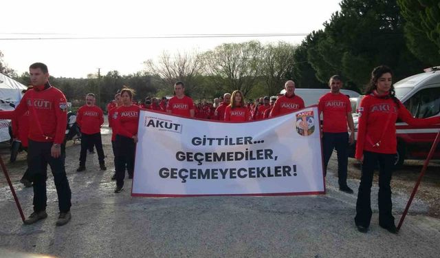 AKUT’tan Çanakkale Zaferi yıl dönümünde anlamlı yürüyüş