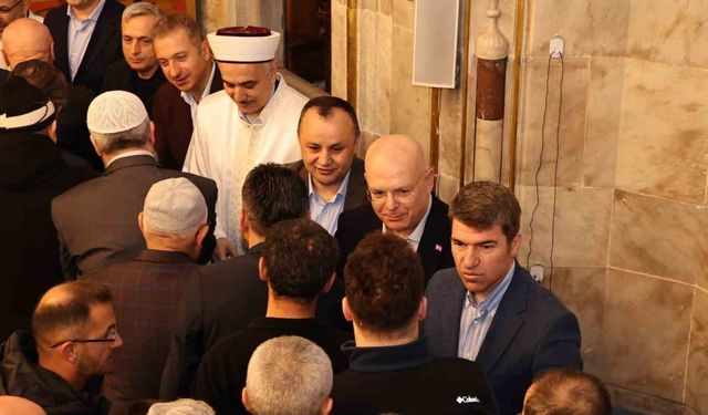 Amasya Valisi Önder Bakan: "Bu bayram birliğimizin daha da güçlenmesi için önemli fırsat"