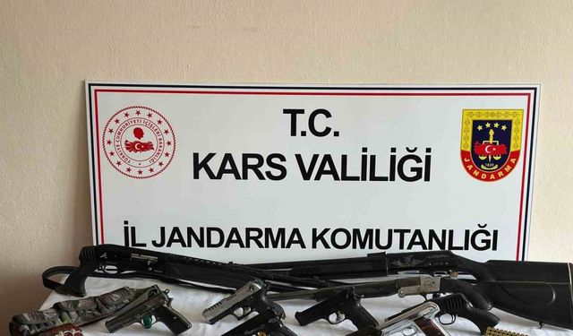 Arpaçay’da çok sayıda silah ve mühimmat ele geçirildi