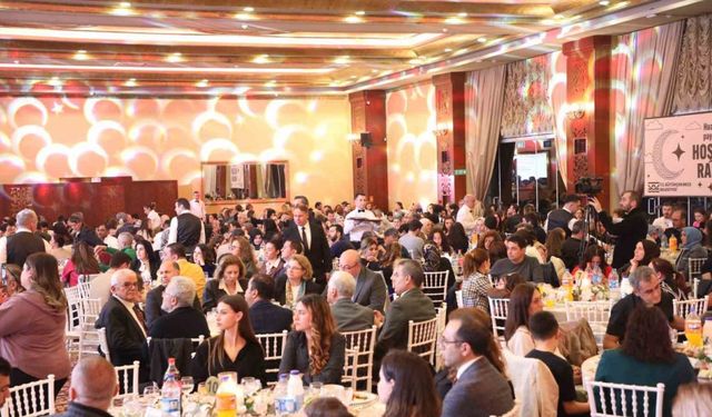 Başkan Akgün, sağlık çalışanlarını tıp bayramında ağırladı