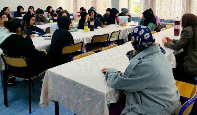 Bayburt’ta kadın hakları ve hukuku konulu söyleşi yapıldı