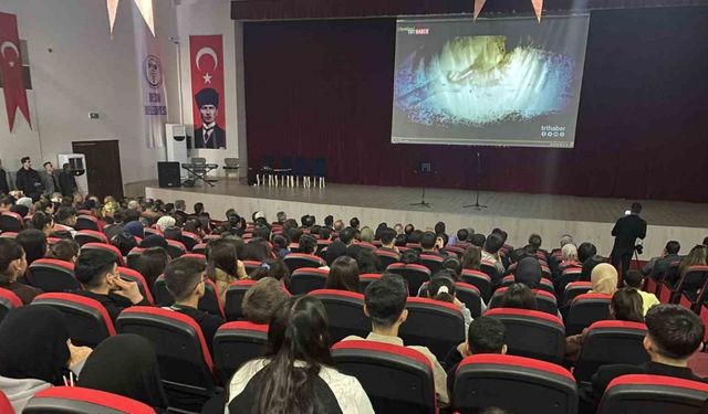 Besni’de İstiklal Marşı’nın Kabulü’nün 104. yılı kutlandı