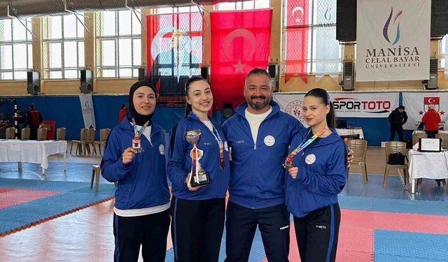 BEUN  Kadın Kata Takımı Türkiye 3’üncüsü oldu