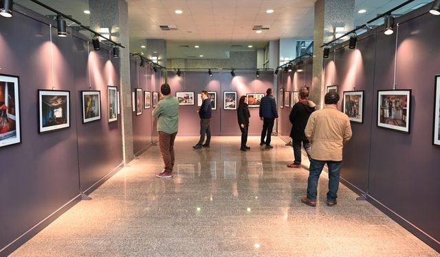 BEUN’da "Hayatım Roman" fotoğraf sergisi açılış töreni gerçekleştirildi