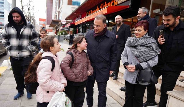 Beylikdüzü Belediye Başkanı Mehmet Murat Çalık vatandaşlarla bir araya geldi