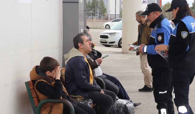 Bingöl’de vatandaşlar bilişim yoluyla dolandırıcılığa karşı bilgilendirildi