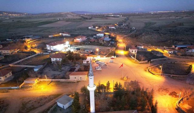 Bu köyde iftar vakti evlerde yemek pişirmek yasaklandı