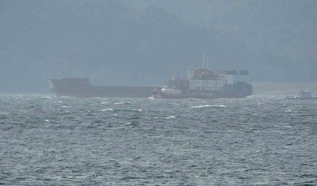 Çanakkale Boğazı’nda genel yük gemisi makine arızası yaptı