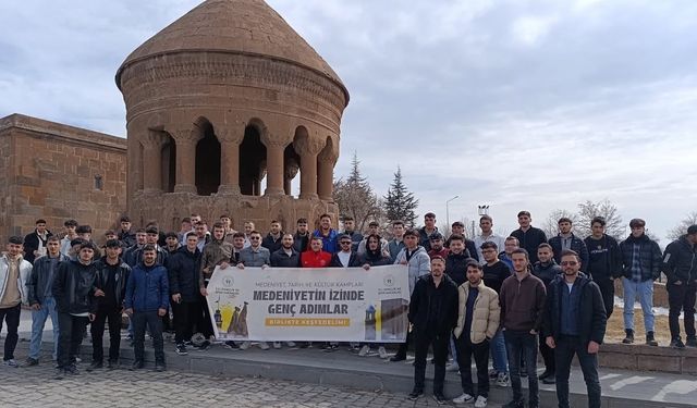 Diyadinli öğrenciler, Bitlis’i keşfe çıkıyor