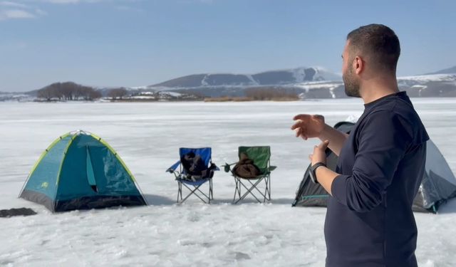 Donan Nazik Gölü’nde kamp keyfi