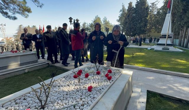 Eğirdir’de 18 Mart Şehitleri Anma ve Çanakkale Deniz Zaferi’nin 110. yıl dönümü için tören düzenlendi