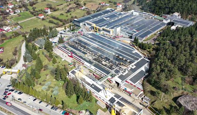 Fabrika yangını havadan görüntülendi