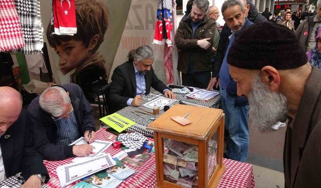 Hat sanatı ile Gazze’ye yardım topladılar